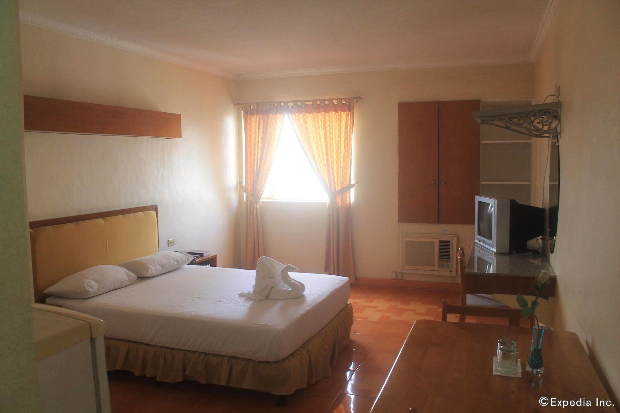 Taft Tower Hotel Manila Kültér fotó