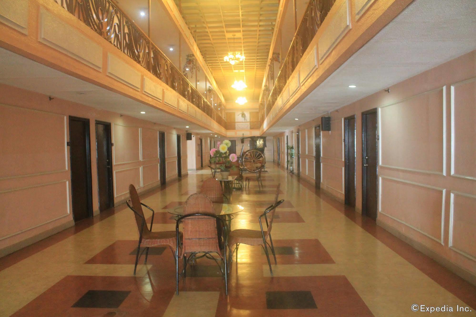 Taft Tower Hotel Manila Kültér fotó