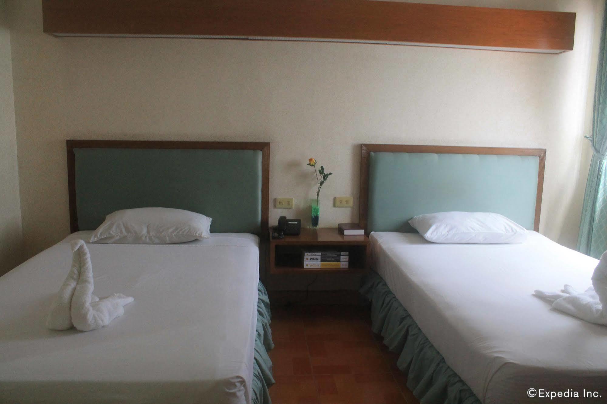 Taft Tower Hotel Manila Kültér fotó