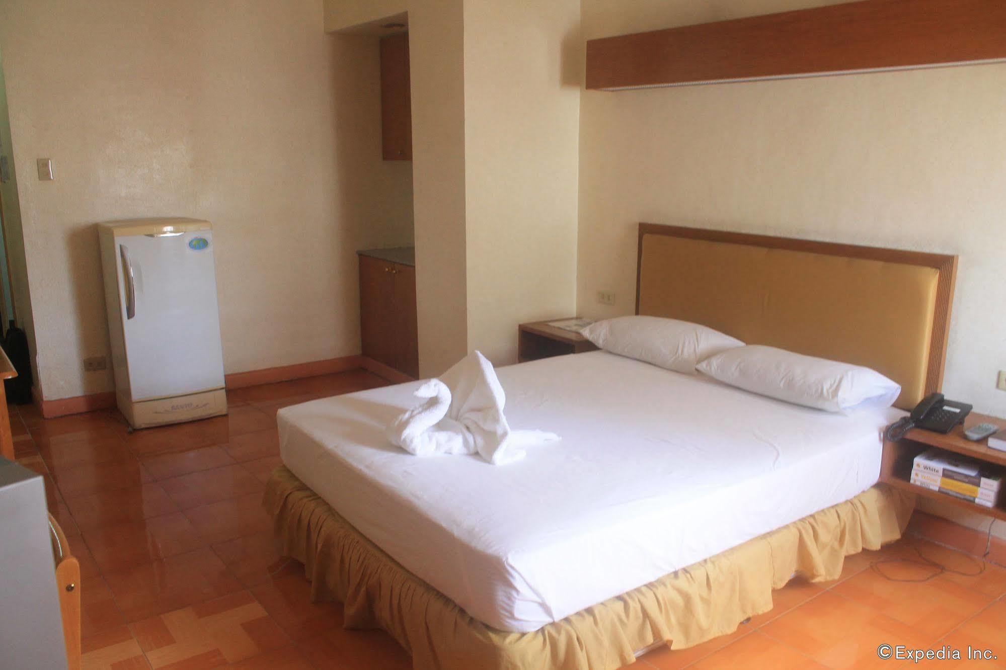 Taft Tower Hotel Manila Kültér fotó